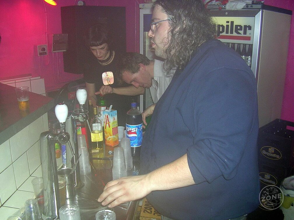 Z_30_10_04_bar_c_jmi_pier.jpg